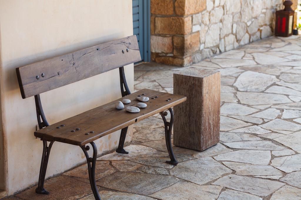 Vrysomylos Vromonérion المظهر الخارجي الصورة